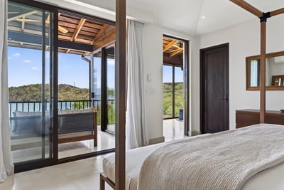 Luxury Villa Photo #40