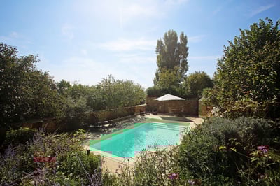 Luxury Villa Photo #3