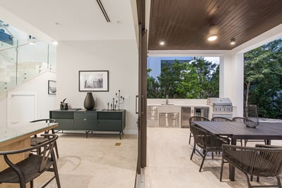 Luxury Villa Photo #13