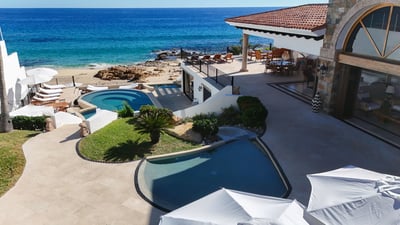 Luxury Villa Photo #7