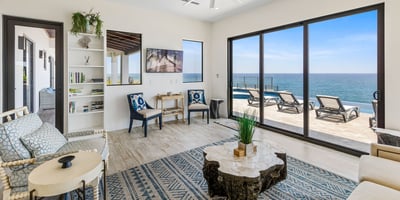 Luxury Villa Photo #15