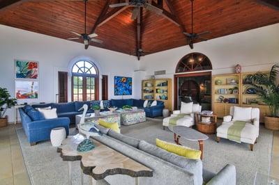 Luxury Villa Photo #23