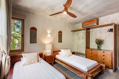 Luxury Villa Photo #52