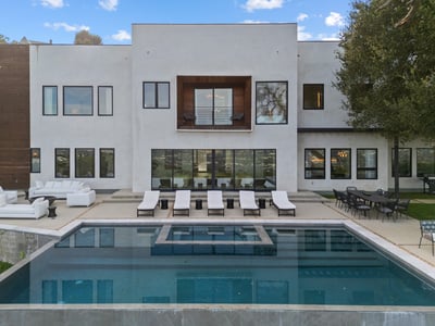 Luxury Villa Photo #8