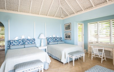 Luxury Villa Photo #17