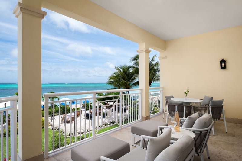 2 BDM Deluxe Oceanfront Suite at Windsong Resort