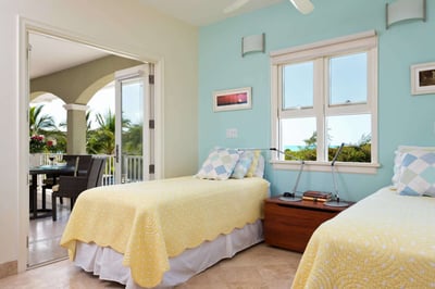 Luxury Villa Photo #25