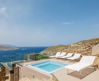 Luxury Villa Photo #9