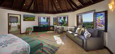 Luxury Villa Photo #9