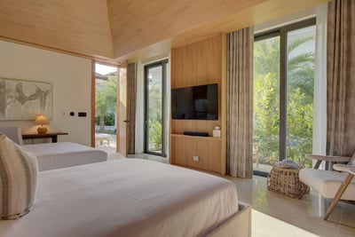 Luxury Villa Photo #57