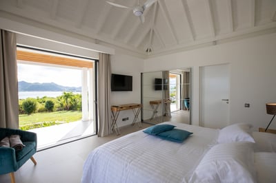 Luxury Villa Photo #26