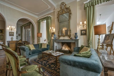 Luxury Villa Photo #11