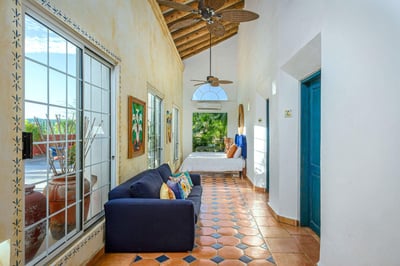 Luxury Villa Photo #19
