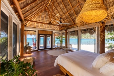 Luxury Villa Photo #35