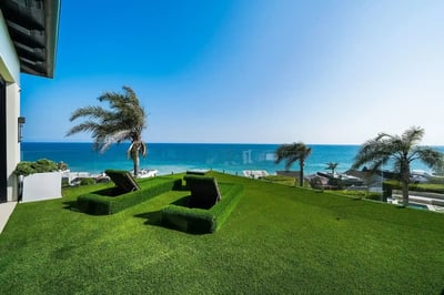 Luxury Villa Photo #27