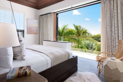 Luxury Villa Photo #25