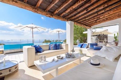 Luxury Villa Photo #11