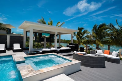 Luxury Villa Photo #24