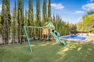 Luxury Villa Photo #9