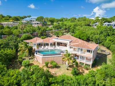 Luxury Villa Photo #2