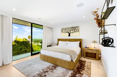 Luxury Villa Photo #60