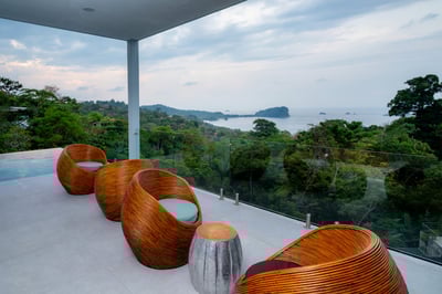 Luxury Villa Photo #11