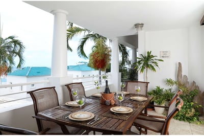 Luxury Villa Photo #4