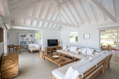 Luxury Villa Photo #25