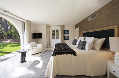 Luxury Villa Photo #18