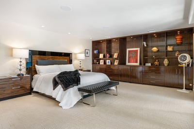 Luxury Villa Photo #22