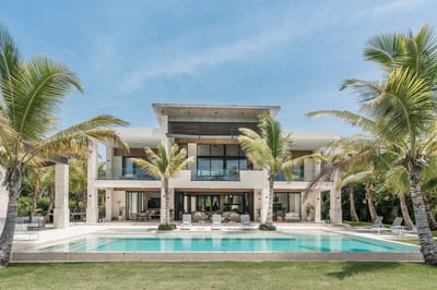 Luxury Villa Photo #5