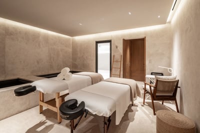 Luxury Villa Photo #37