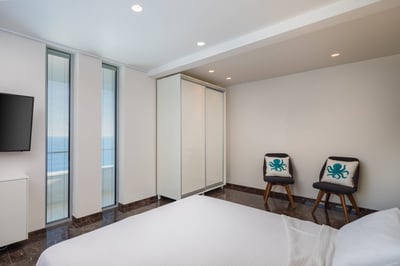 Luxury Villa Photo #44