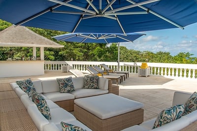 Luxury Villa Photo #3