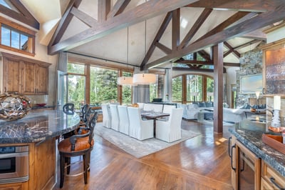 Luxury Villa Photo #10