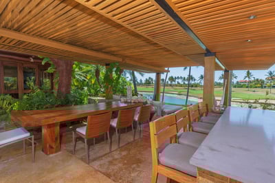 Luxury Villa Photo #6