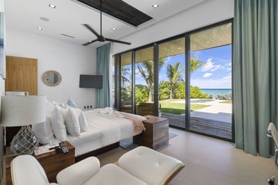 Luxury Villa Photo #49