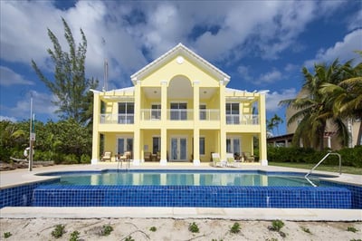 Luxury Villa Photo #3
