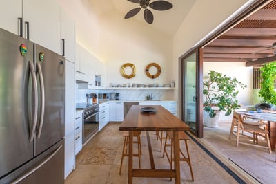 Luxury Villa Photo #7