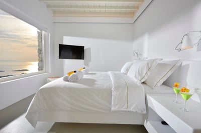 Luxury Villa Photo #26