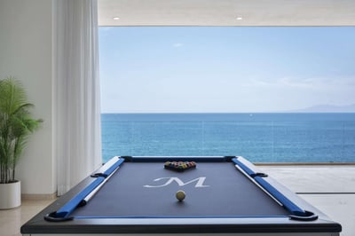 Luxury Villa Photo #17