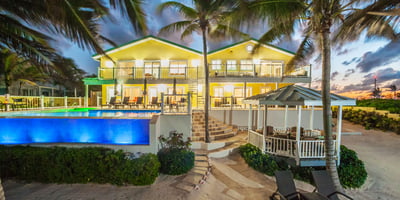 Luxury Villa Photo #6