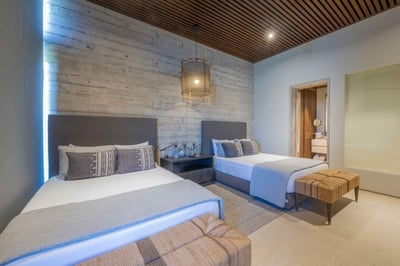 Luxury Villa Photo #47
