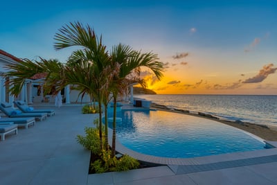 Luxury Villa Photo #7