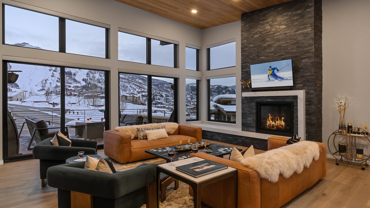 Great room with views of Steamboat Ski Resort - Image 1