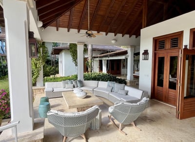 Luxury Villa Photo #7
