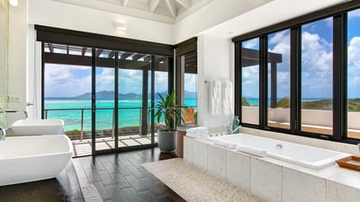 Luxury Villa Photo #36