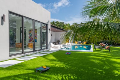 Luxury Villa Photo #6