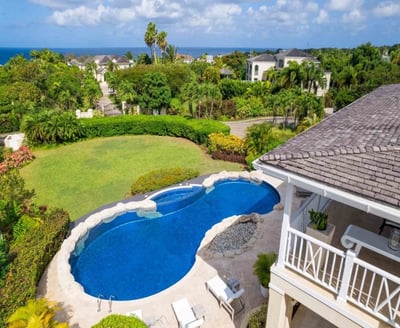 Luxury Villa Photo #6