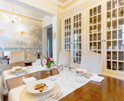 Luxury Villa Photo #7